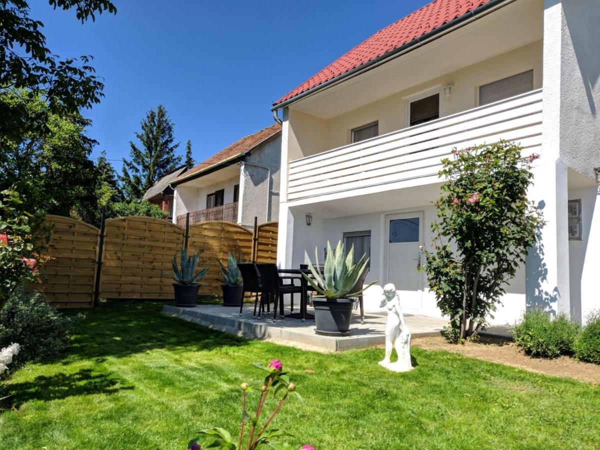 Eleven Apartman House Keszthely Exterior foto