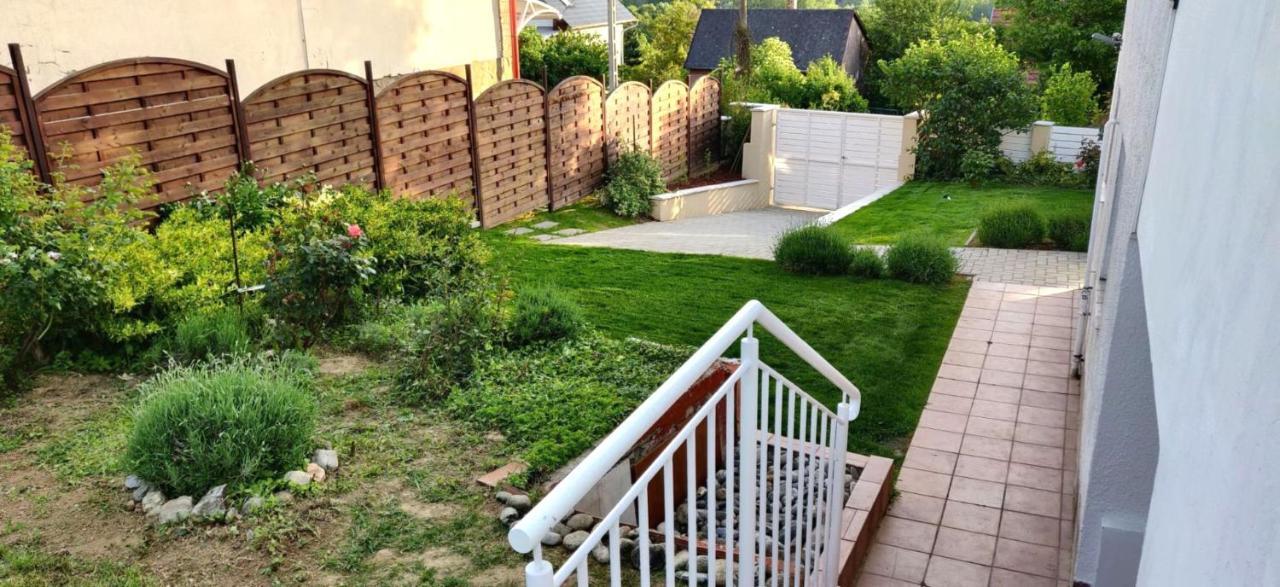 Eleven Apartman House Keszthely Exterior foto